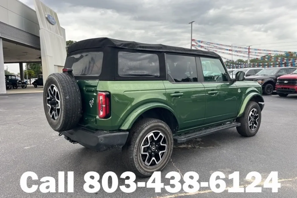 2023 Ford Bronco Outer Banks photo 1