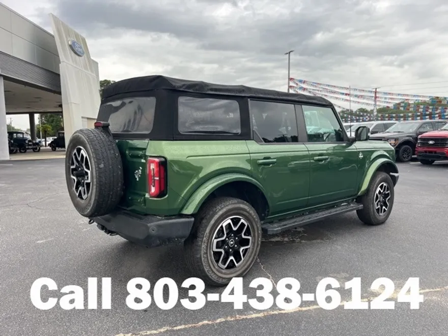 2023 Ford Bronco Outer Banks photo 1