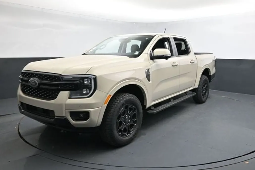 2025 Ford Ranger Lariat photo 1