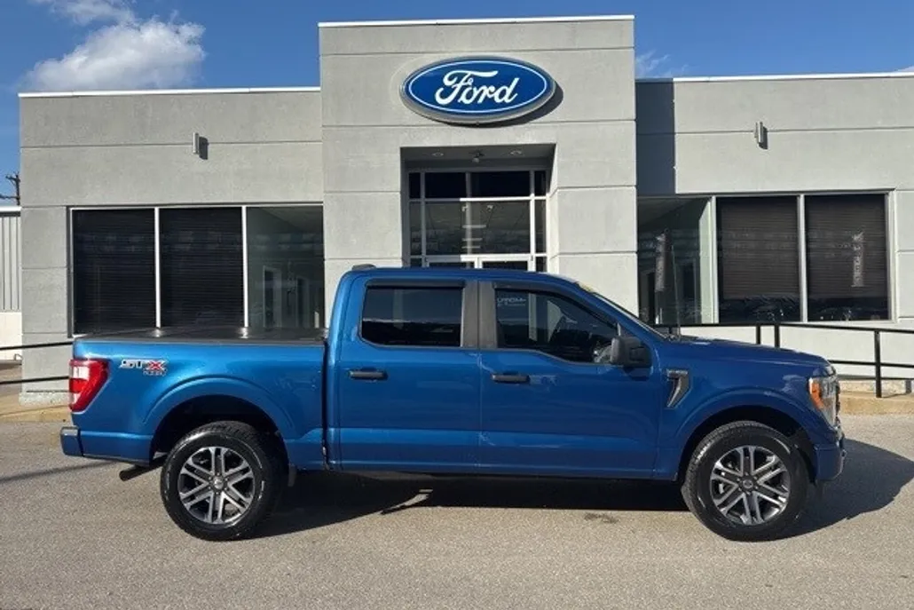 2022 Ford F-150 STX photo 1