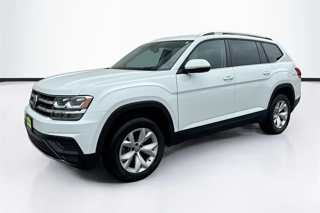 2019 Volkswagen Atlas S photo 1