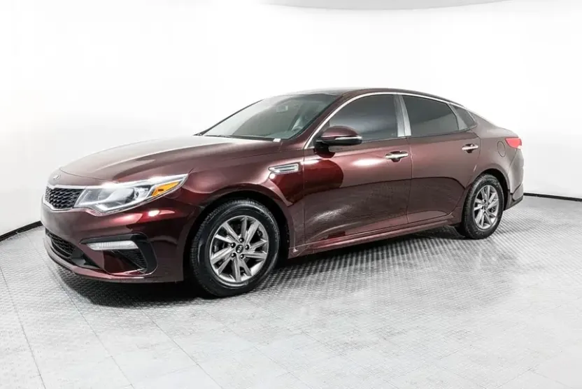 2019 Kia Optima LX photo 1