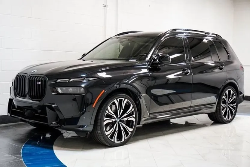 2023 Bmw X7 M60i photo 1