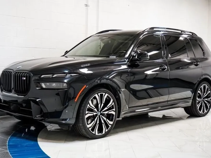 2023 Bmw X7 M60i photo 1