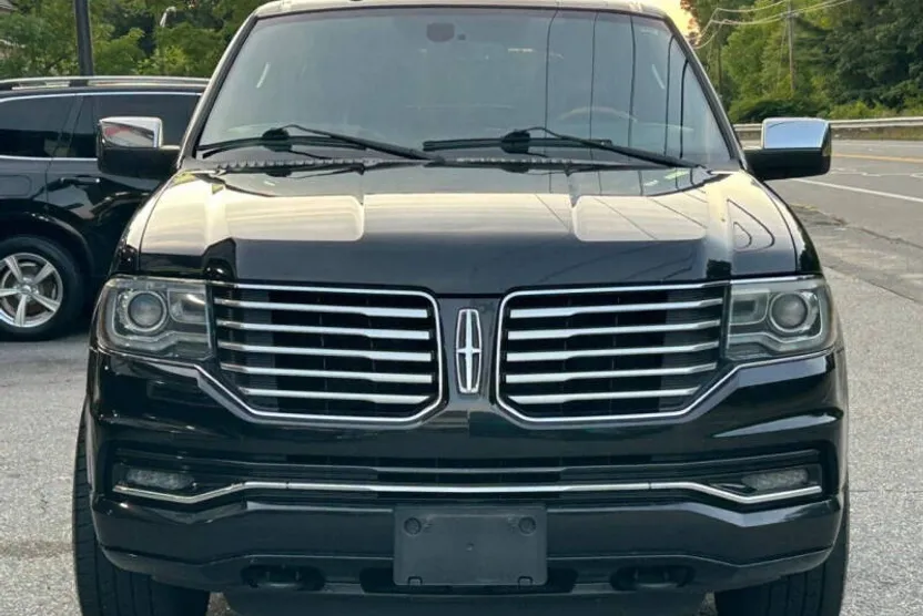 2015 Lincoln Navigator photo 1