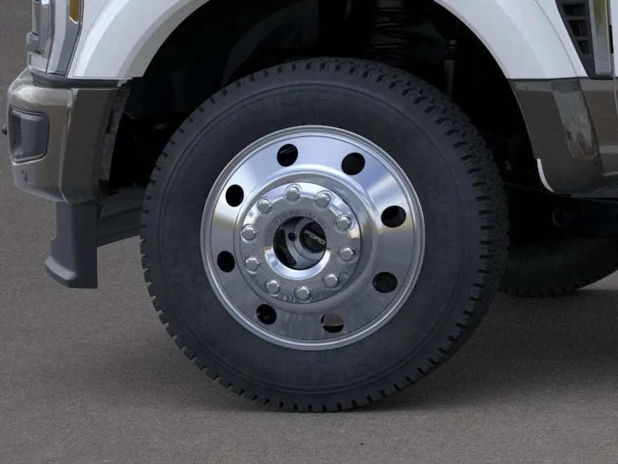 2026 Ford F-450 photo 2