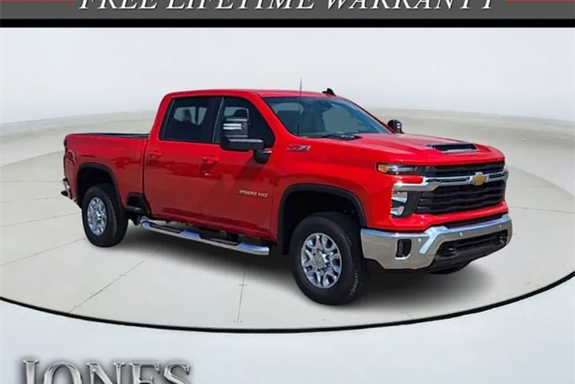 2025 Chevrolet Silverado 2500HD LT photo 1