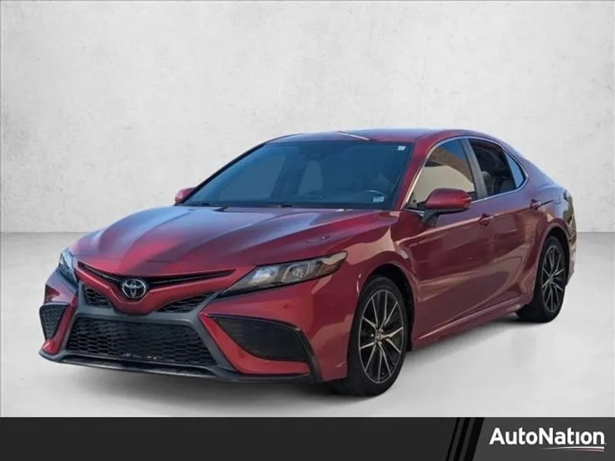 2021 Toyota Camry SE photo 1