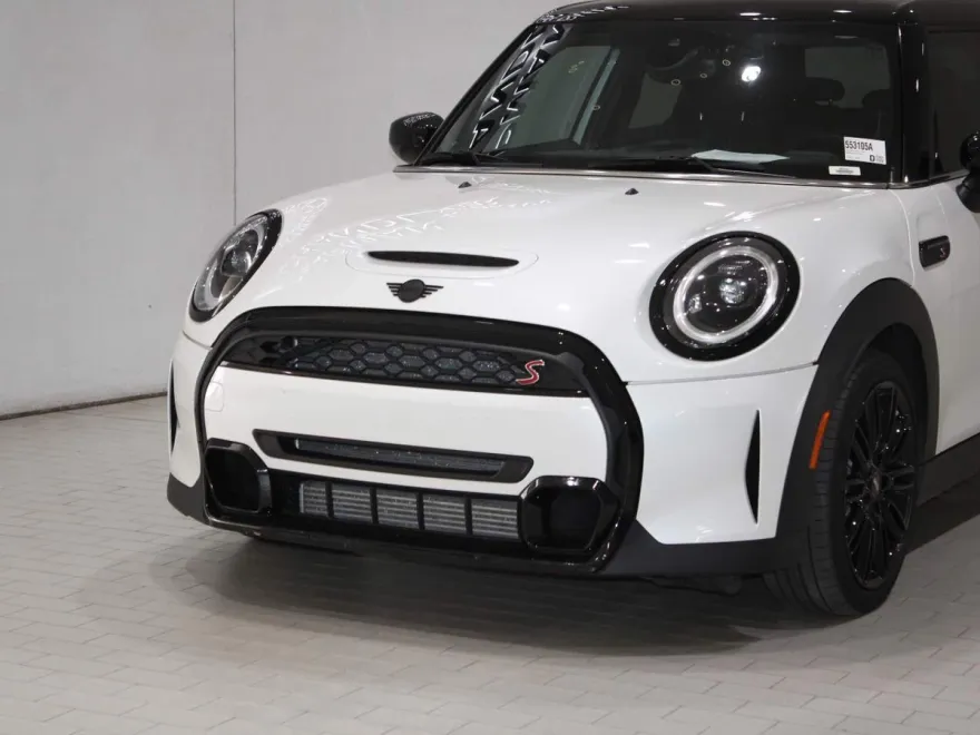 2023 Mini Cooper 4 Door Hardtop S photo 1