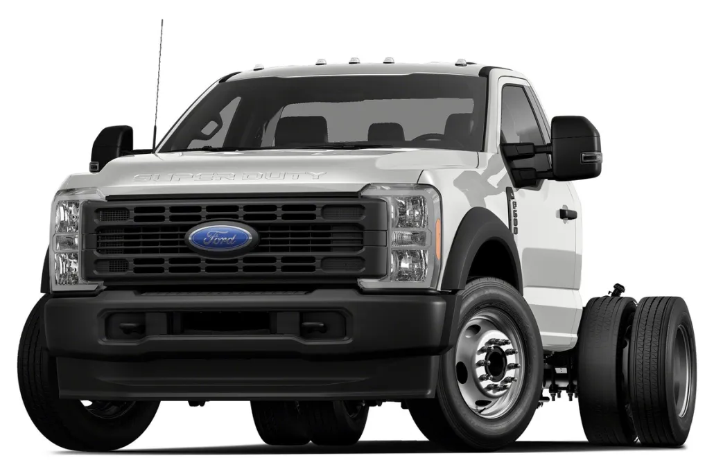 2024 Ford F-600 photo 1