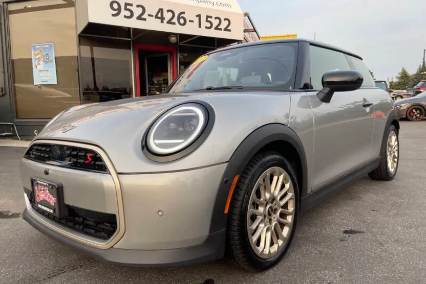 2025 Mini Cooper 2 Door Hardtop S photo 1
