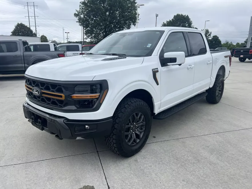 2025 Ford F-150 Tremor photo 2