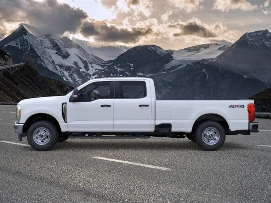 2025 Ford F-250 photo 1
