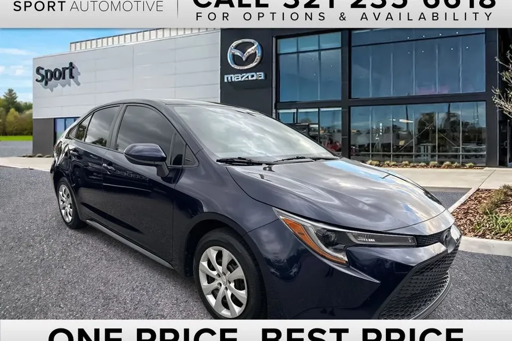 2022 Toyota Corolla LE photo 1