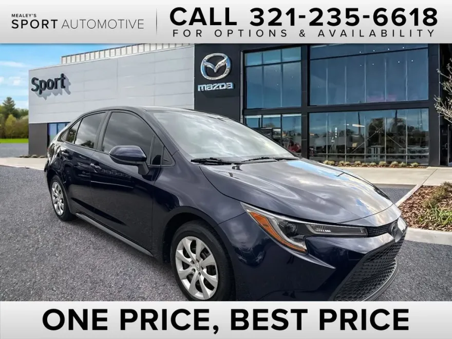 2022 Toyota Corolla LE photo 1