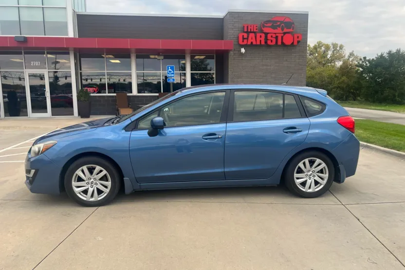 2015 Subaru Impreza 2.0i Premium photo 1