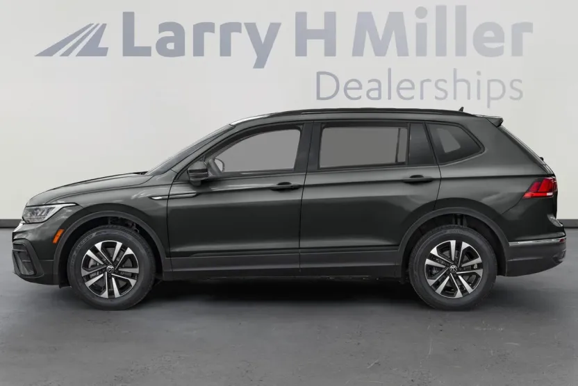 2022 Volkswagen Tiguan S photo 1