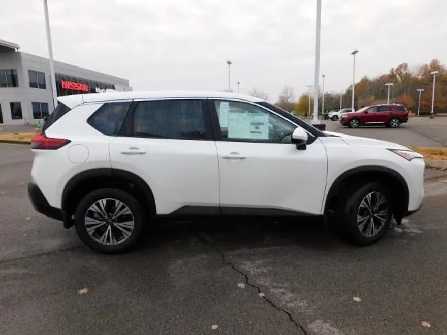 2023 Nissan Rogue SV photo 1