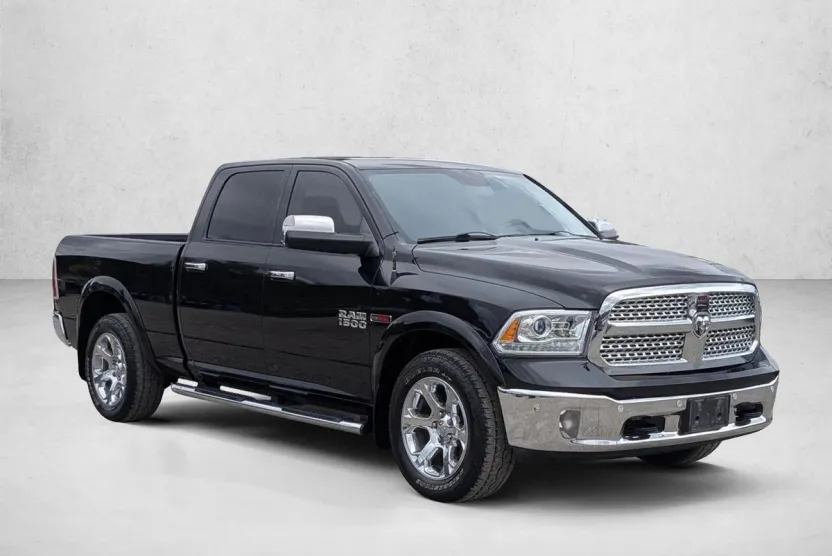 2015 Ram 1500 Laramie photo 1