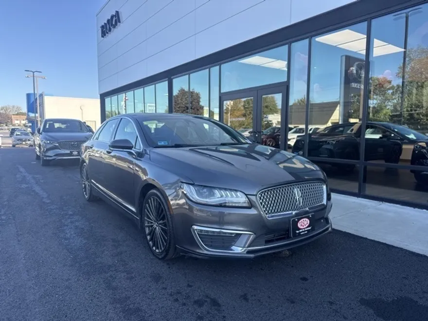 2018 Lincoln MKZ Reserve photo 1