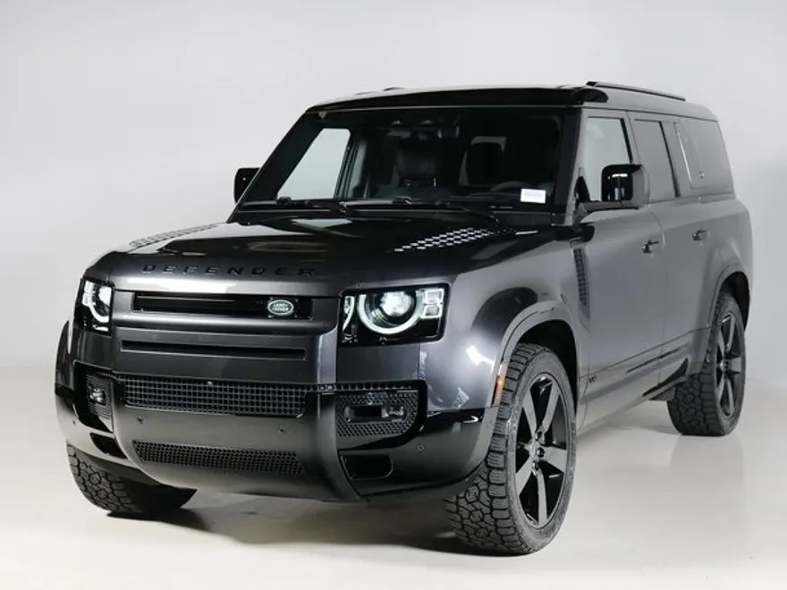 2024 Land Rover Defender 130 V8 photo 1