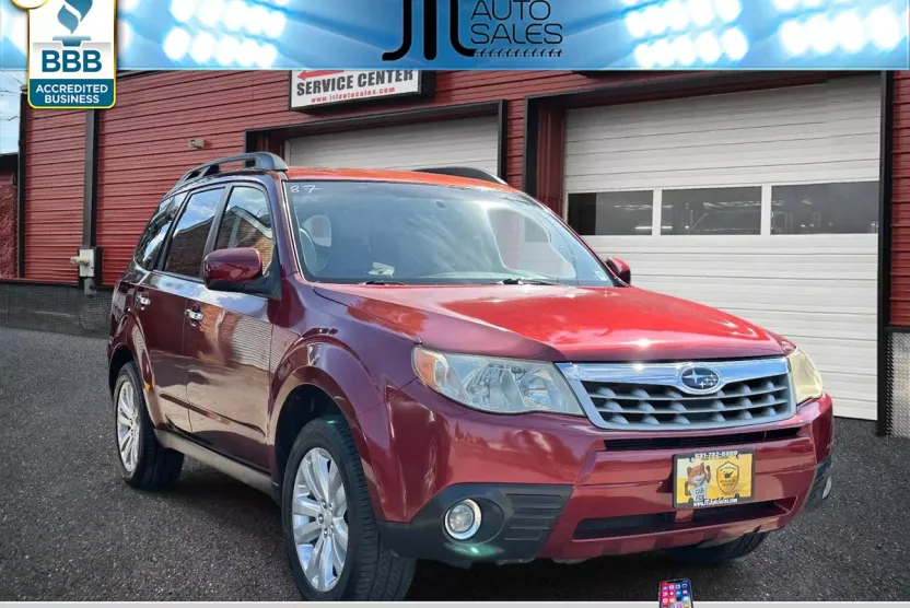 2011 Subaru Forester 2.5X Limited photo 1