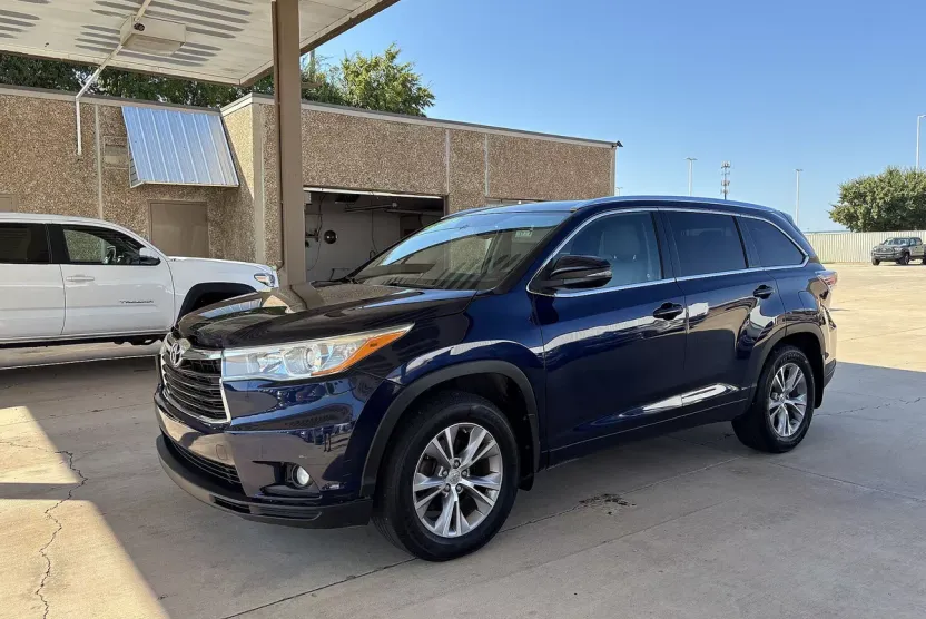 2015 Toyota Highlander XLE photo 1