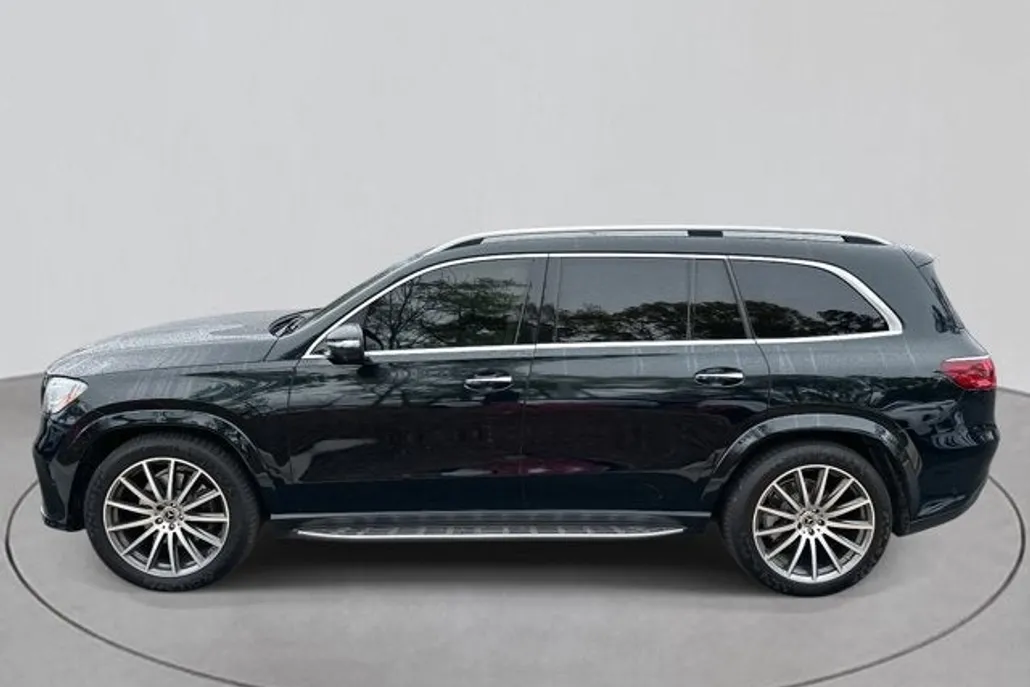 2025 Mercedes Benz GLS 580 4MATIC photo 1