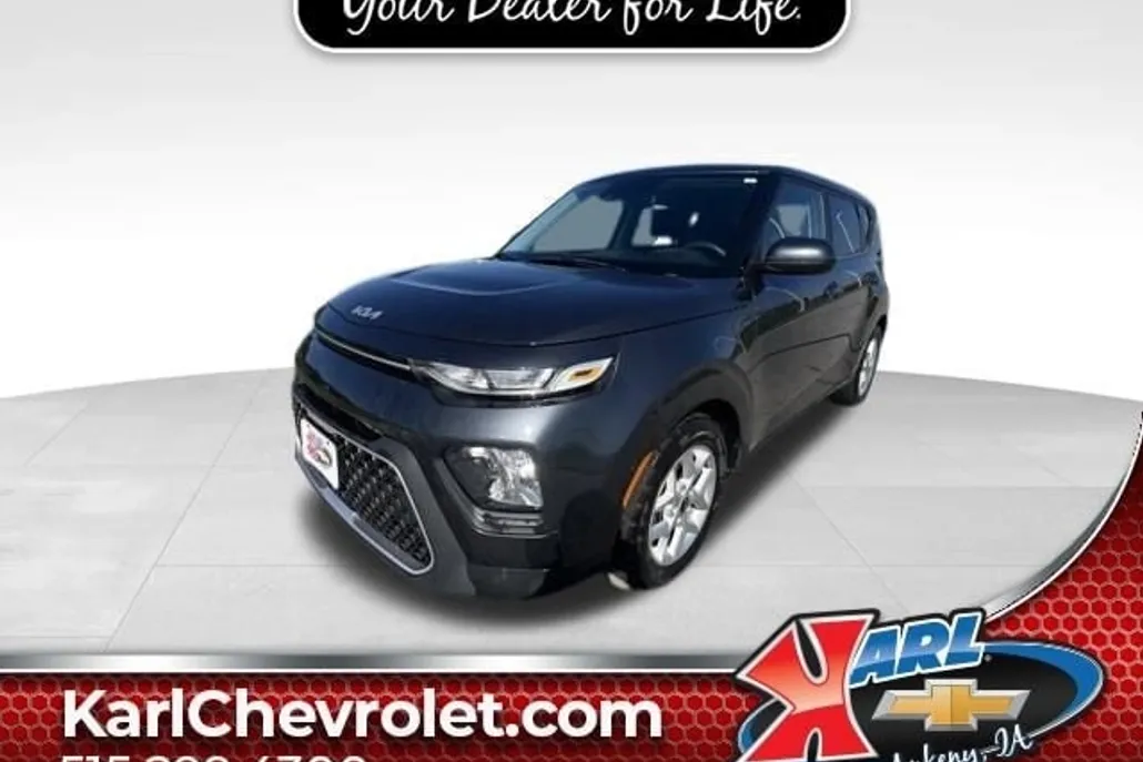 2022 Kia Soul LX photo 1