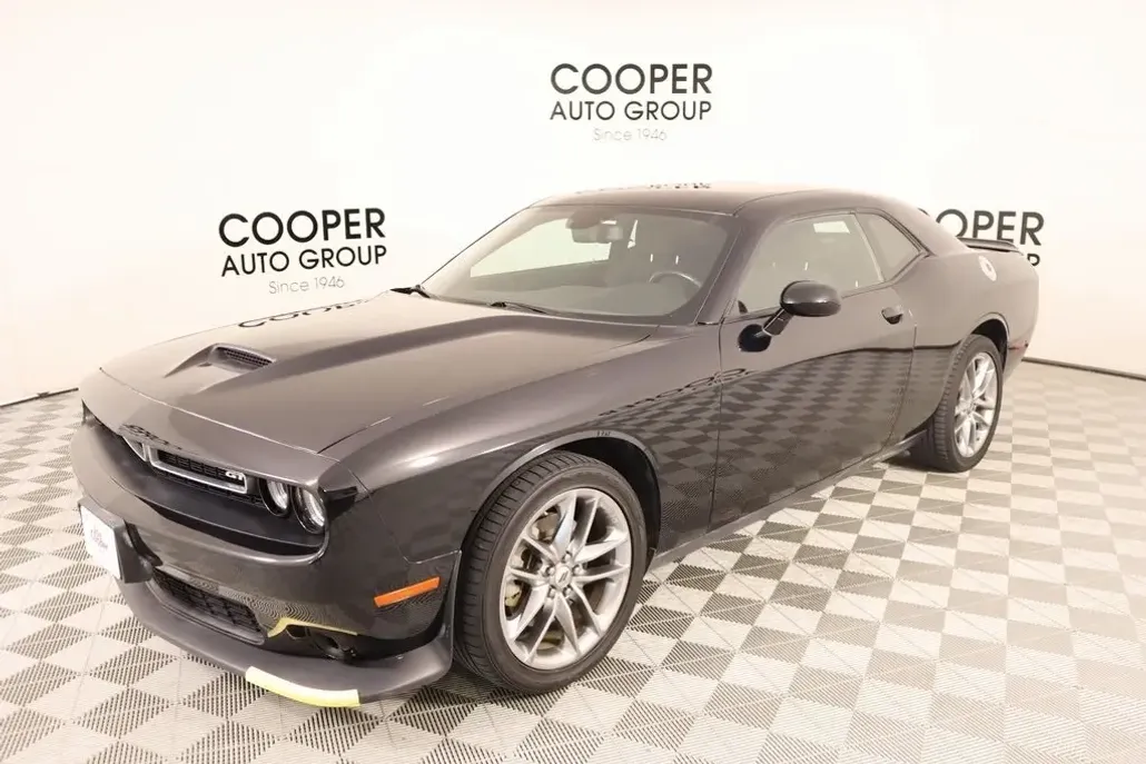2023 Dodge Challenger GT photo 1