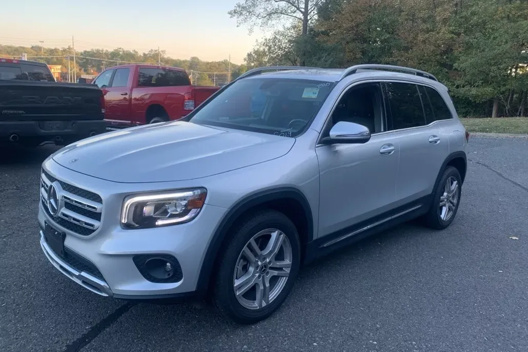 2020 Mercedes Benz GLB 250 photo 1