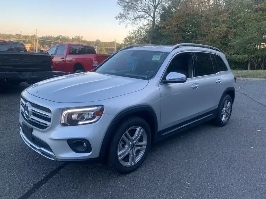 2020 Mercedes Benz GLB 250 photo 1
