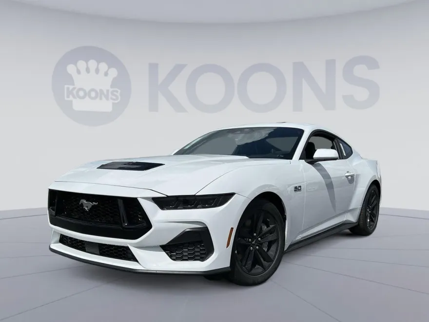2025 Ford Mustang GT photo 1