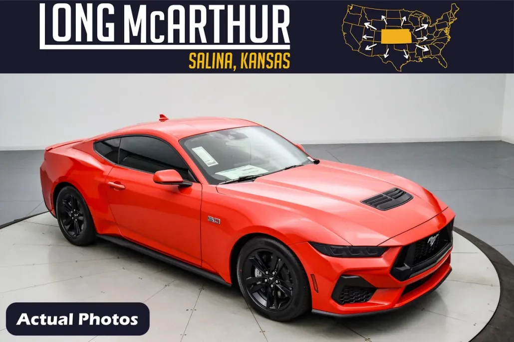 2025 Ford Mustang GT photo 1