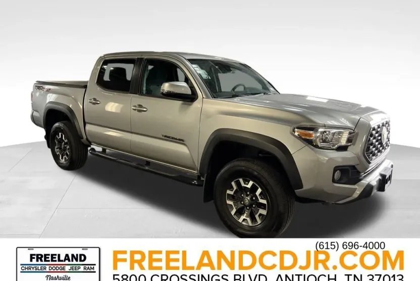 2020 Toyota Tacoma TRD Off-Road photo 1