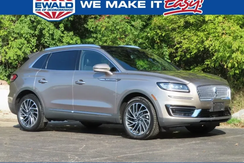 2019 Lincoln Nautilus Reserve photo 1