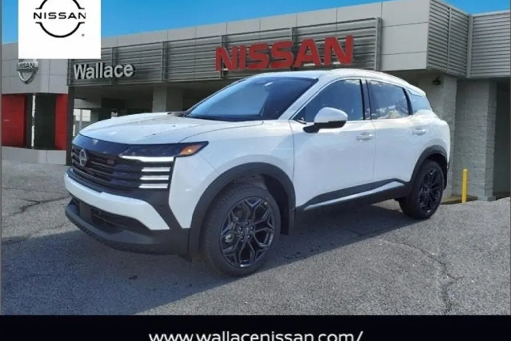 2025 Nissan Kicks SR photo 1