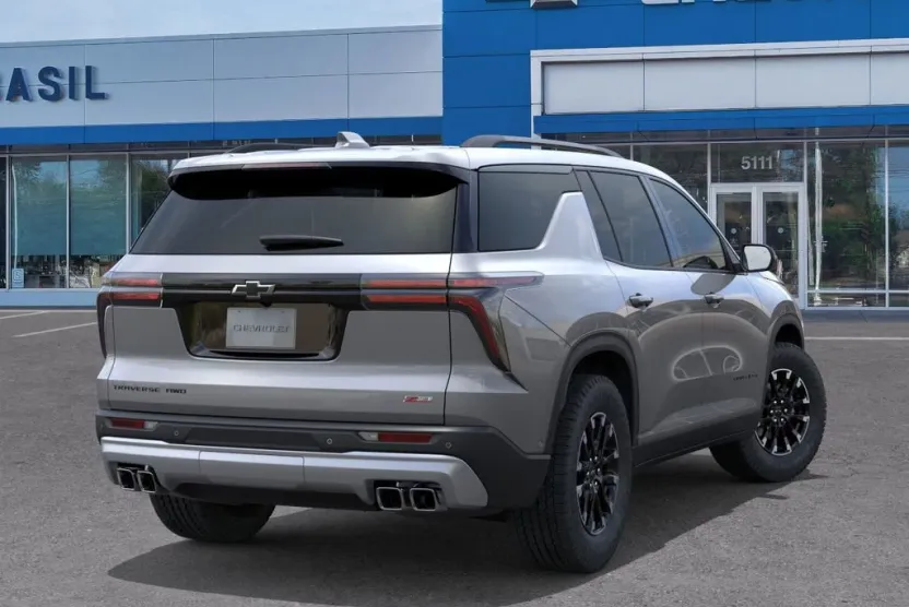 2026 Chevrolet Traverse Z71 photo 1