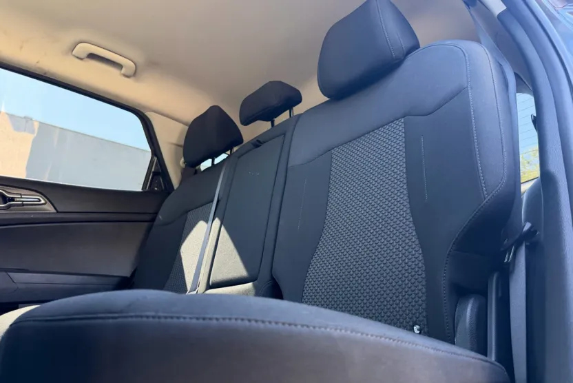 2023 Kia Sportage LX photo 1