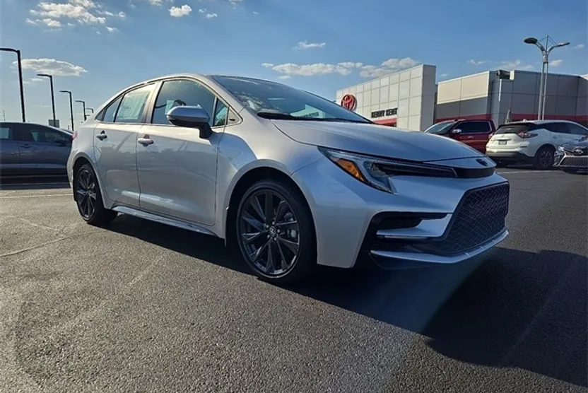 2026 Toyota Corolla SE photo 1