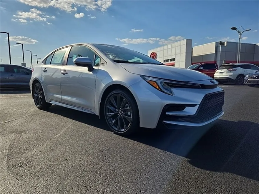 2026 Toyota Corolla SE photo 1