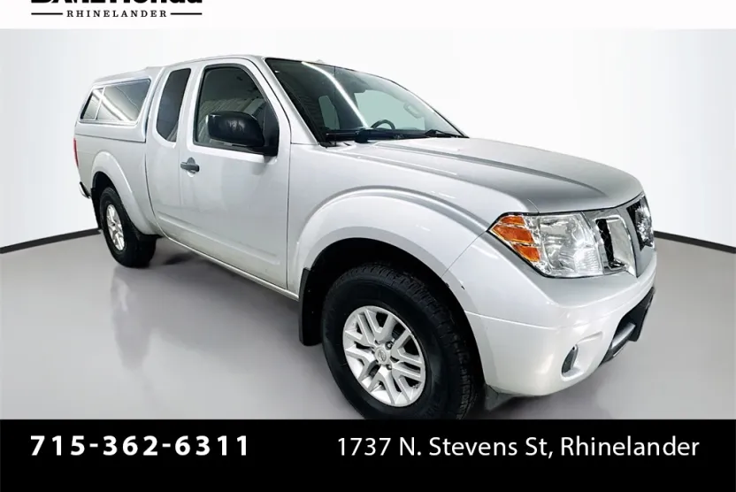 2015 Nissan Frontier SV photo 1