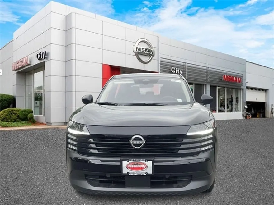 2025 Nissan Kicks SR photo 1