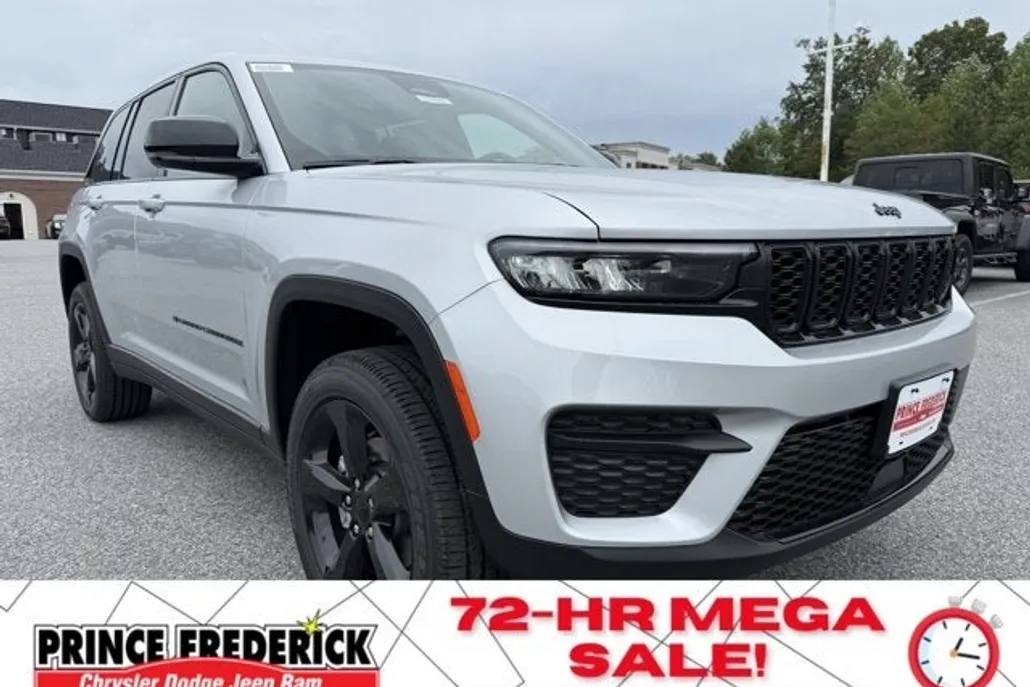 2025 Jeep Grand Cherokee Altitude photo 1