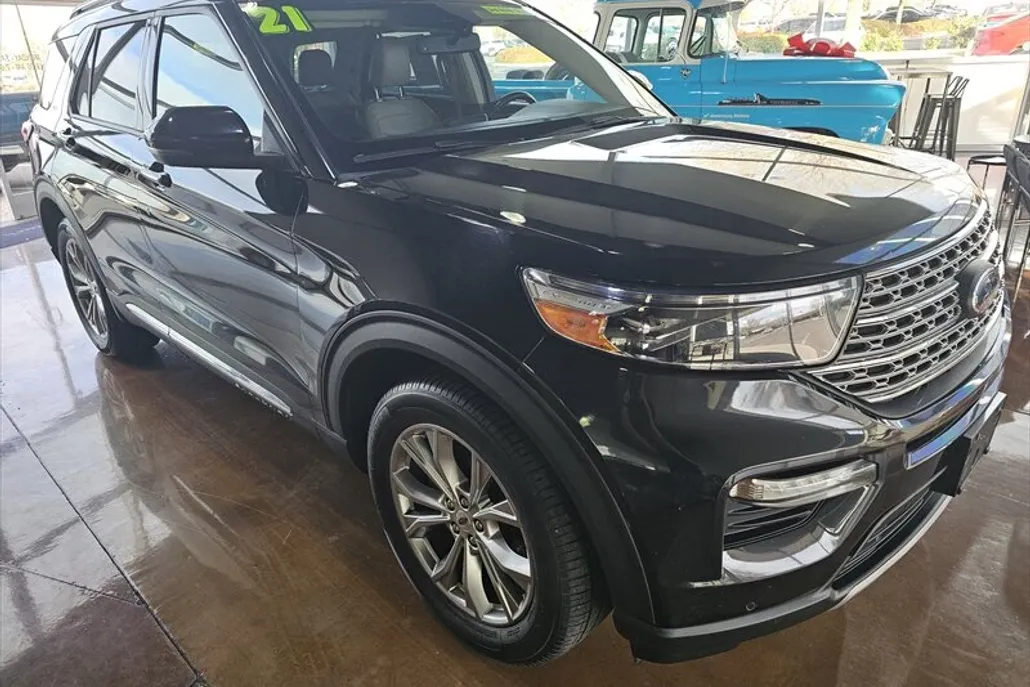 2021 Ford Escape Limited photo 1