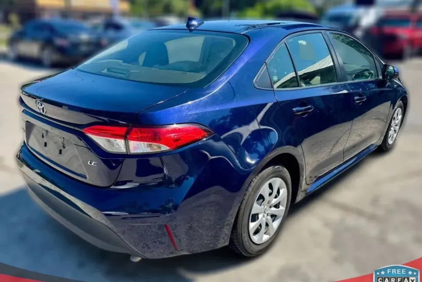 2023 Toyota Corolla SE XLE photo 1