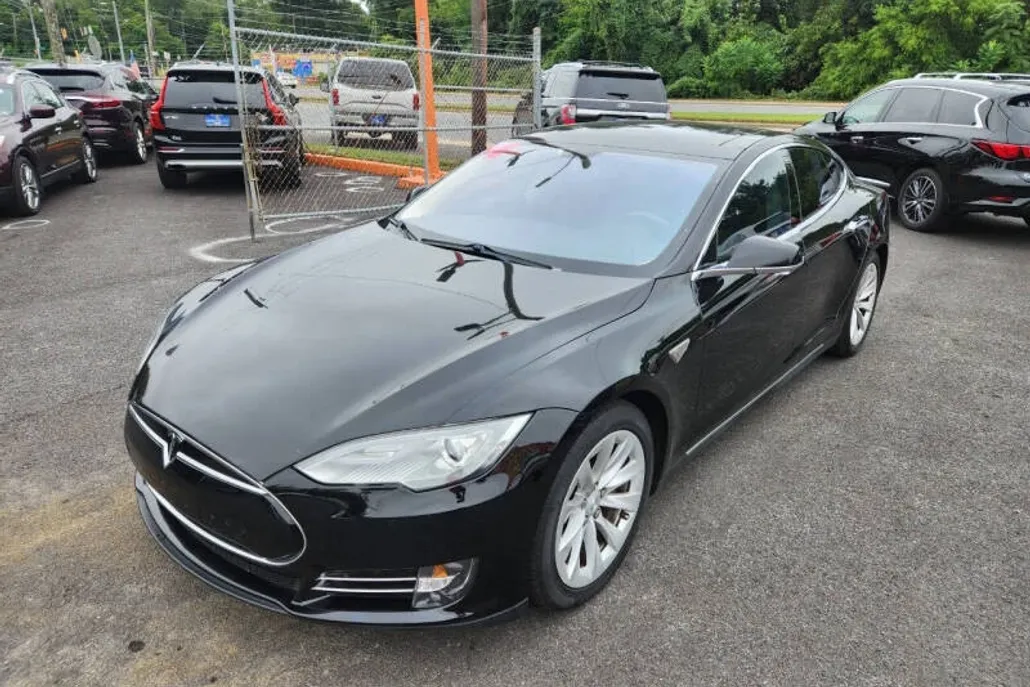 2013 Tesla Model S Performance photo 1