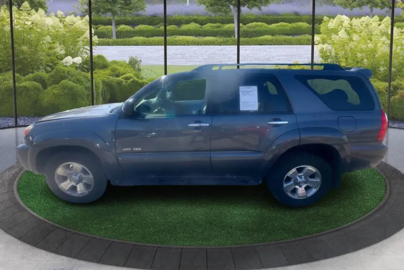 2006 Toyota 4Runner SR5 photo 1
