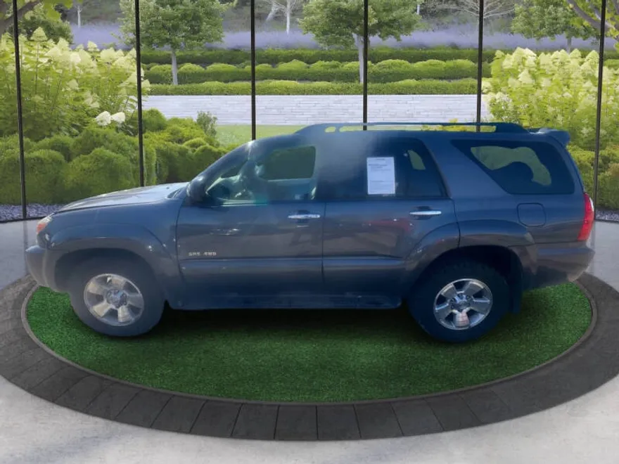 2006 Toyota 4Runner SR5 photo 1