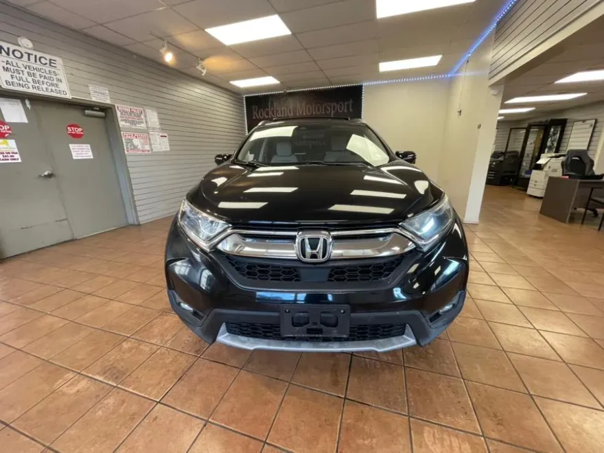 2017 Honda CR-V EX photo 1